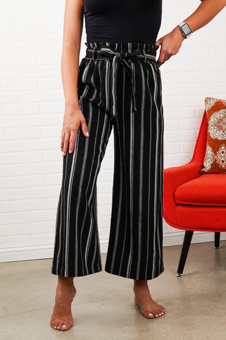 Loli Cropped Pants | Black