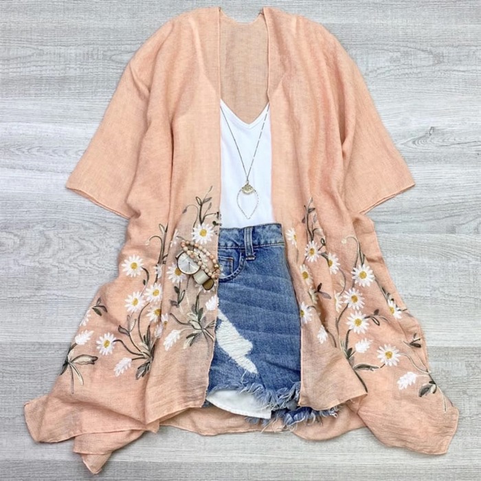 Daisy Embroidered Kimono / Kimonos Lightweight spring summer cardigan