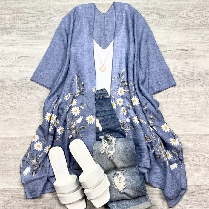 Daisy Embroidered Kimono / Kimonos Lightweight spring summer cardigan