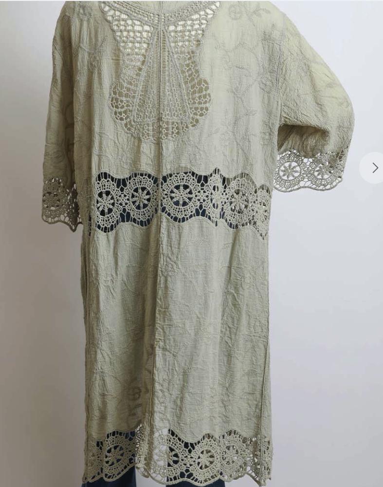 Kellie Embroidered Kimono