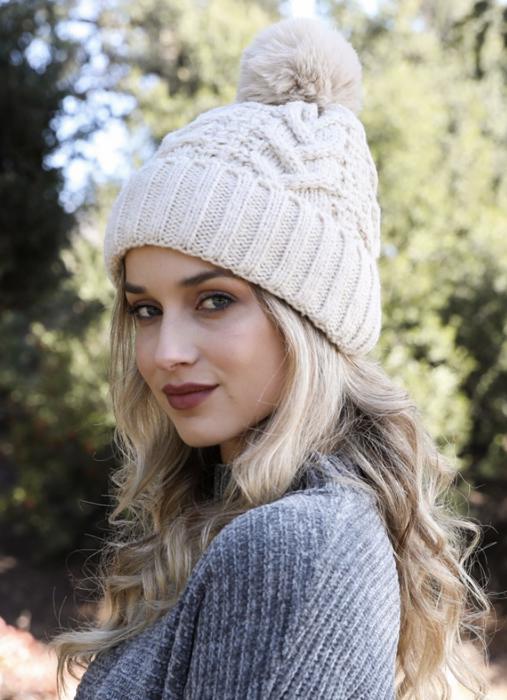 Paty Chunky Cable Knit Beanie with Fluffy Pom 