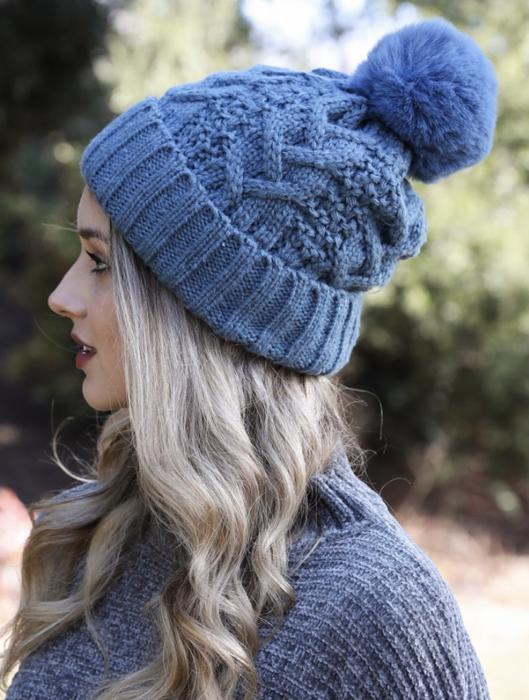 Paty Chunky Cable Knit Beanie with Fluffy Pom 