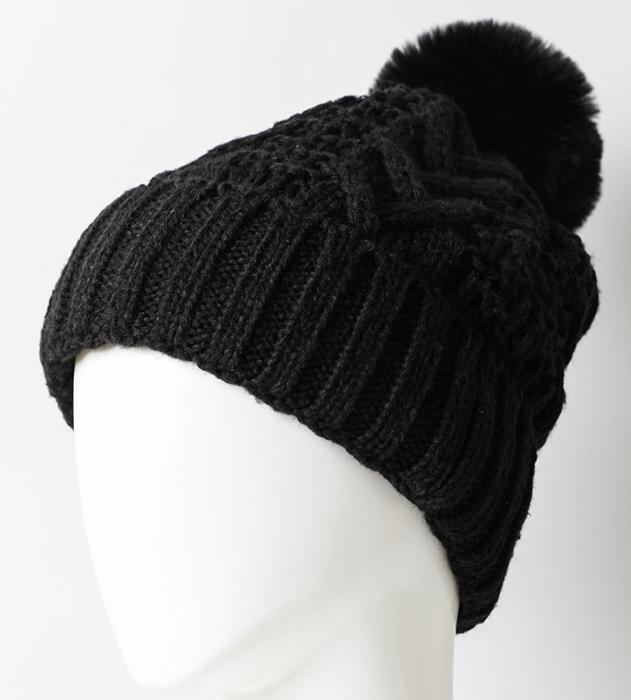 Paty Chunky Cable Knit Beanie with Fluffy Pom 