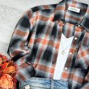 L-XL Black Oversized Long Sleeve Button up Plaid Fall Flannel