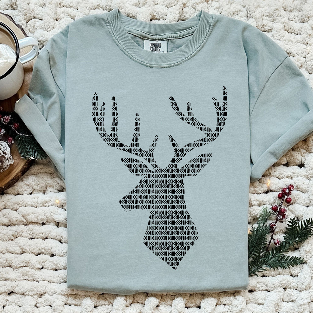 Classic Pattern Christmas Deer Print Comfort Colors Tee