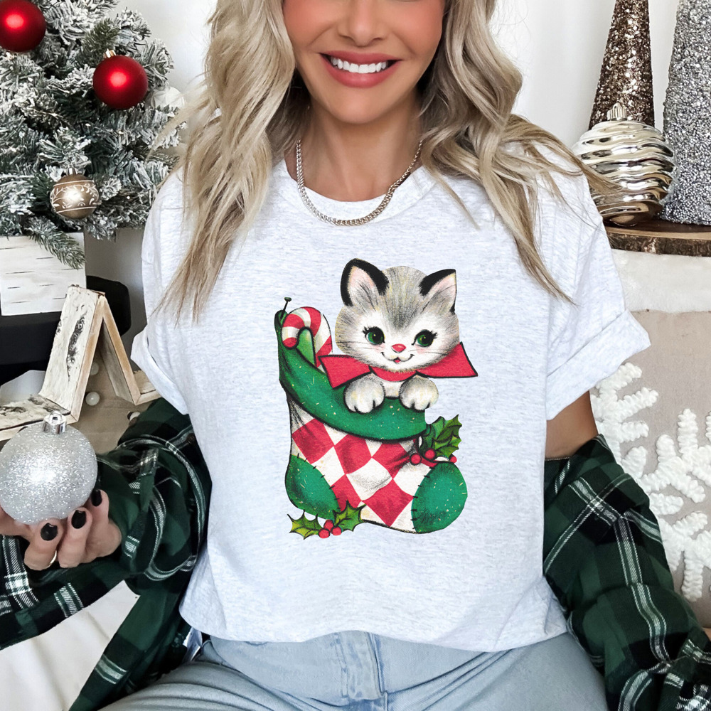 Cute Kitten Christmas Nostalgia Print Bella Canvas Tee