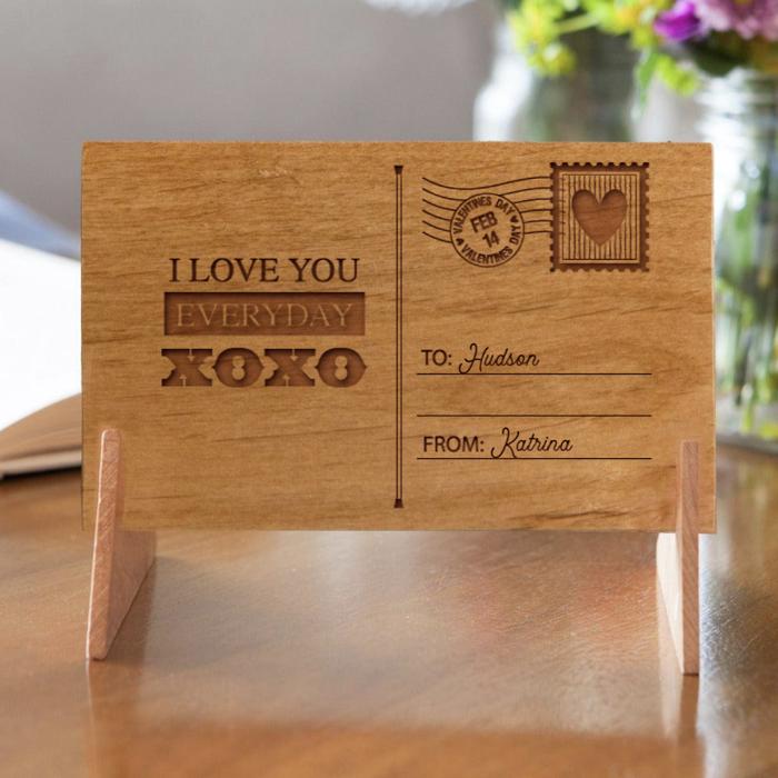 Personalized Valentine's Wood Postcards - Choose from 6 Designs - Unique Gift for Girlfriend/Boyfriend, Wife/Husband