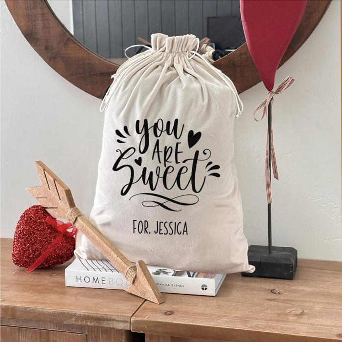 Personalized Valentines Day Gift Bag, White Velvet (Choose from Small, Large) - Custom Love Themed Gift Bag - Anniversary Gift for Him, Her