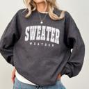  Sweater Weather Graphic Sweatshirt, Cozy Fall Pullover, Retro Autumn Top, Pumpkin Spice Season Outfit, Thanksgiving Shirt, Gift for Her