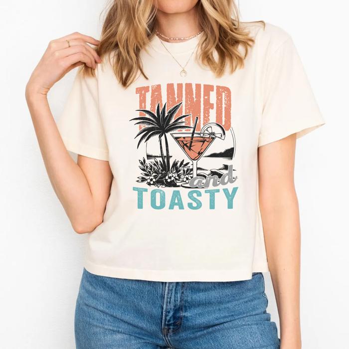 Tanned & Toasty Comfort Colors Crop Top, Coastal Cowgirl Aesthetic – Retro Beach Summer Style, Y2K Beach Graphic T Shirt, Vacation Outfit, Palm Tree Aesthetic, Gift for Her
