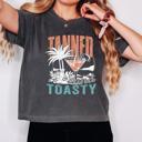  Tanned & Toasty Comfort Colors Crop Top, Coastal Cowgirl Aesthetic – Retro Beach Summer Style, Y2K Beach Graphic T Shirt, Vacation Outfit, Palm Tree Aesthetic, Gift for Her