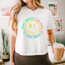  Lake Days Comfort Colors Crop Top, Coastal Cowgirl Aesthetic – Retro Beach Summer Style, Boat Waves Sun Rays Smiley Graphic T Shirt, Vacation Outfit, Gift for Her