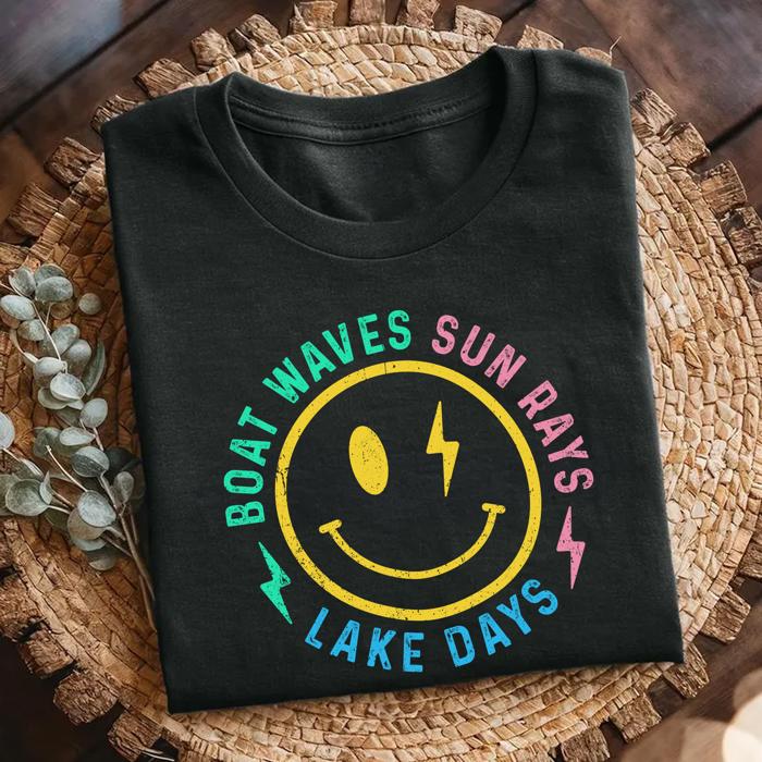 Lake Days Comfort Colors Crop Top, Coastal Cowgirl Aesthetic – Retro Beach Summer Style, Boat Waves Sun Rays Smiley Graphic T Shirt, Vacation Outfit, Gift for Her