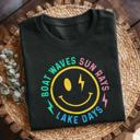  Lake Days Comfort Colors Crop Top, Coastal Cowgirl Aesthetic – Retro Beach Summer Style, Boat Waves Sun Rays Smiley Graphic T Shirt, Vacation Outfit, Gift for Her