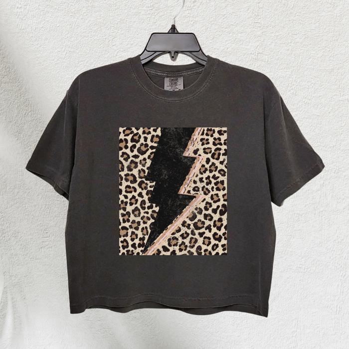Leopard Lightning Bolt Comfort Colors Crop Top, Distressed Western Graphic Tee, Cowgirl Shirt, Rock and Roll Top, Vintage Thunder Bolt Top, Country Concert T Shirt, Summer Trendy Outfit, Gift for Her
