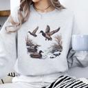  Vintage Duck Hunting Graphic Oversized Sweatshirt, Retro Mallard Waterfowl Pullover, Cozy Fall Outdoor Wildlife Sweater, Country Girl Cabin Outfit, Gift for Her