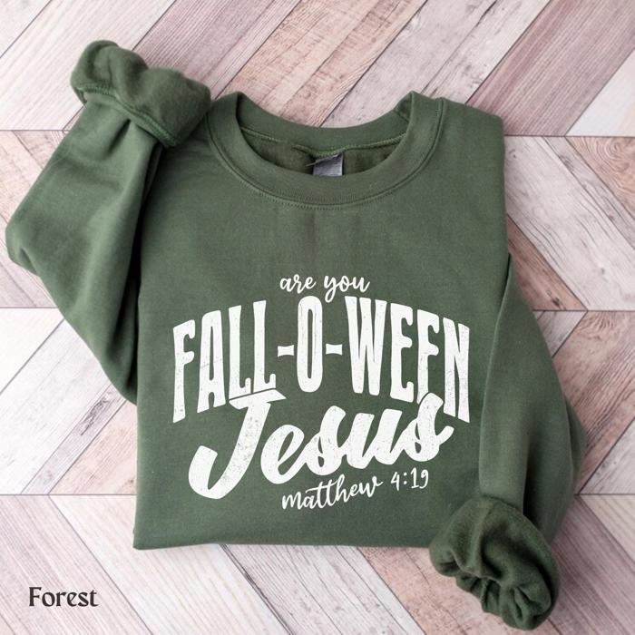 Fall-O-Ween Jesus Graphic Sweatshirt, Christian Faith Halloween Pullover, Vintage Fall Comfort Colors Style, Church Event Outfit, Seasonal Gift for Women