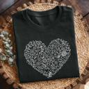  Floral Heart Graphic T Shirt – Minimal Line Art T-Shirt, Casual Aesthetic Shirt, Romantic Gift for Her, Boho Style Outfit