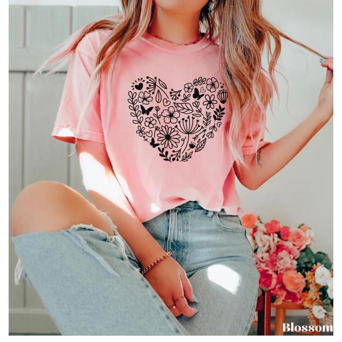 Floral Heart Graphic Tee by Comfort Colors – Minimal Line Art T-Shirt, Casual Aesthetic Shirt, Romantic Gift for Her, Boho Style Outfit