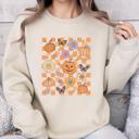  Halloween Checkerboard Pumpkin Sweatshirt, Cute Y2K Spooky Season Pullover – Fall Flowers & Butterfly Graphic, Cozy Autumn Outfit, Gift for Her