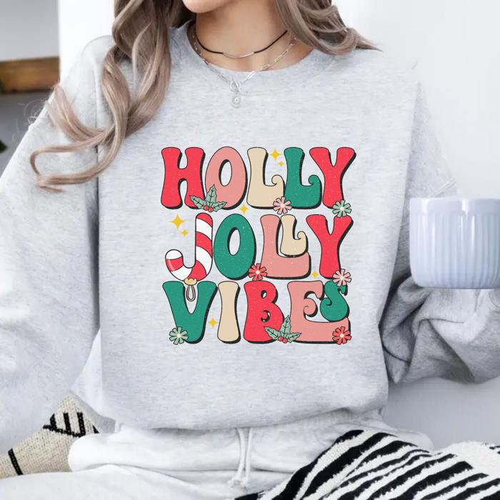Holly Jolly Vibes Christmas Sweatshirt, Cozy Holiday Crewneck for Women, Vintage Letter Graphic Pullover, Festive Holiday Gift, Winter Outfit