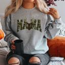  Mama Deer Camo Graphic Sweatshirt, Hunting Mom Pullover, Rustic Country Style, Cozy Fall Top, Outdoor Wildlife Print, Gift for Her