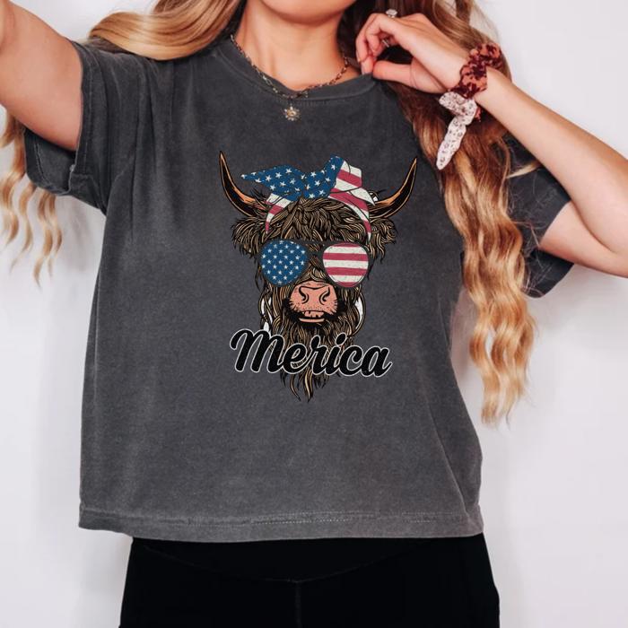 Merica Highland Cow T Shirt by Comfort Colors, Funny Patriotic Graphic T shirt – 4th of July Crop Top, USA Flag Glasses Cowgirl Shirt, Country Summer Outfit, Gift for Her
