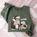  Merry Woofmas Christmas Sweatshirt, Vintage Santa Dog Mom Crewneck, Cozy Holiday Shirt Gift for Her, Funny Pet Lover Christmas Sweater
