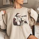  Merry Woofmas Christmas Sweatshirt, Vintage Santa Dog Mom Crewneck, Cozy Holiday Shirt Gift for Her, Funny Pet Lover Christmas Sweater