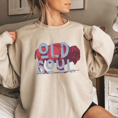 Old Soul Buffalo Graphic Sweatshirt, Vintage Western Crewneck, Country Rodeo Style – Rustic Cowgirl Aesthetic, Cozy Fall Outfit, Gift for Her