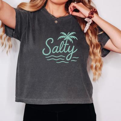 Salty Beach Vibes Graphic Crop Top by Comfort Colors – Summer Vacation Shirt, Coastal Cowgirl Aesthetic, Girls Trip Outfit, Chill Mood T-Shirt