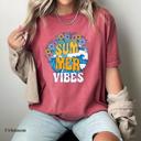  Summer Vibes Comfort Colors T-Shirt – Floral Coastal Graphic Tee, Vintage Beach Shirt for Women, Retro Summer Vacation Outfit