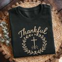  Thankful Christian Cross T-Shirt, Faith Graphic Tee, Fall Religious Shirt, Inspirational Bible Verse Style, Gift for Her, Vintage Autumn Tee for Women, Thanksgiving  Shirt
