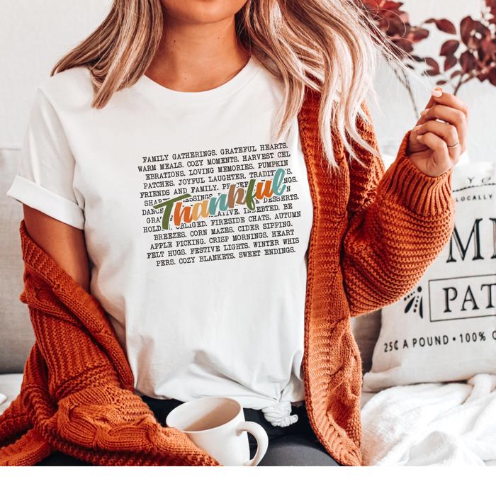 Thankful Graphic T-Shirt, Fall Quotes Tee, Cozy Autumn Outfit, Thanksgiving Shirt, Pumpkin Patch Top, Gift for Her