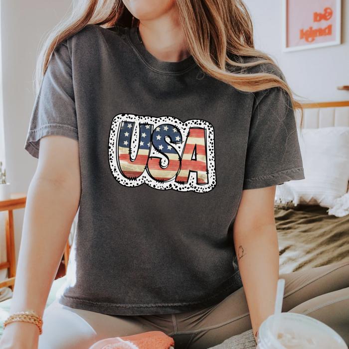 Retro USA Comfort Colors Crop Top, Vintage Patriotic T Shirt – 4th of July & Independence Day Outfit, Y2K Americana Aesthetic, Summer Festival Tee, Country Girl Style, Gift for Her