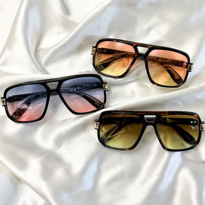 Gradient Tint Aviator Sunglasses