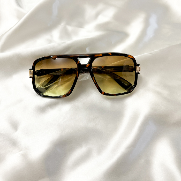Gradient Tint Aviator Sunglasses