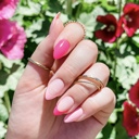  24 pcs Tickled Pink Press On Nails med oval