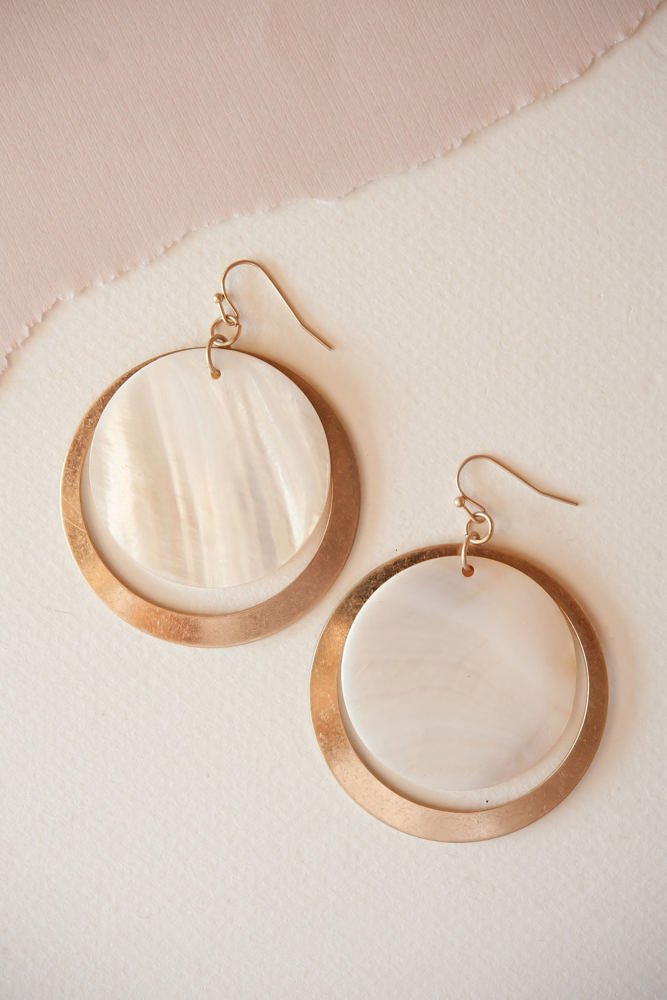 Beck Hoop Shell Earring | Gold Boho Dangle