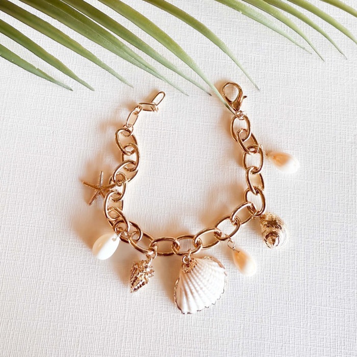 Farrah Shell and Starfish Charm Bracelet | Sea Life Natural Shell Bracelet