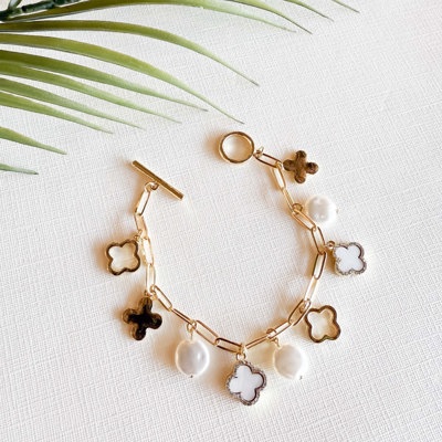 Tori Clover and Pearl Charm Bracelet | Gold Chain Toggle Bracelet