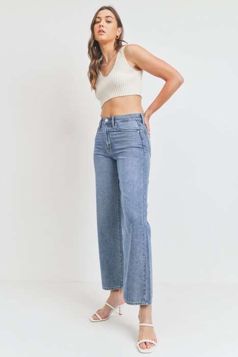 Carmella High Rise Clean Dad Jean | Non-Distressed Denim | Medium Wash | Wide-Leg | Trendy Fall Jean