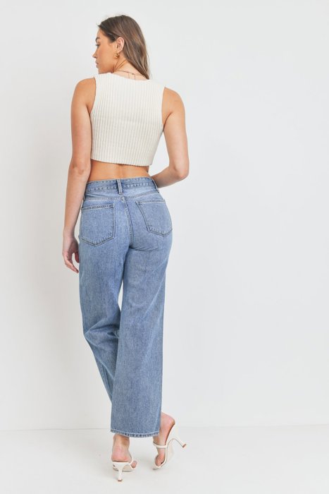 Carmella High Rise Clean Dad Jean | Non-Distressed Denim | Medium Wash | Wide-Leg | Trendy Fall Jean