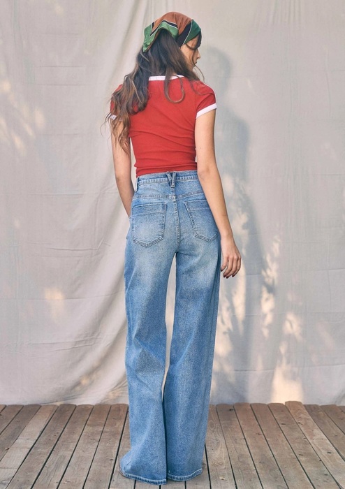 Courtney High-Rise Essential Wide Leg Jeans | Women's Denim | Everyday Bottoms | Casual Medium Wash | All Seasons