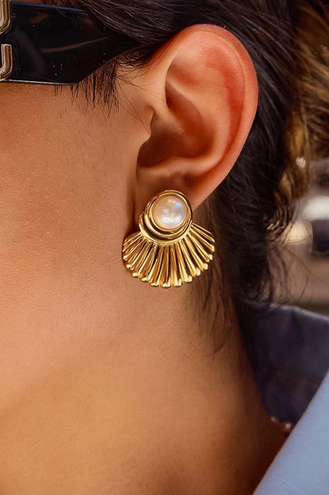 Lennox 18K Gold Shell & Pearl Drop Earrings | Summer Accessories | Lead & Nickel Free | Hypoallergenic | Water Resistant