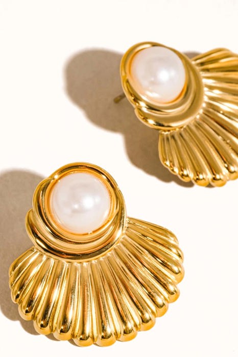 Lennox 18K Gold Shell & Pearl Drop Earrings | Summer Accessories | Lead & Nickel Free | Hypoallergenic | Water Resistant
