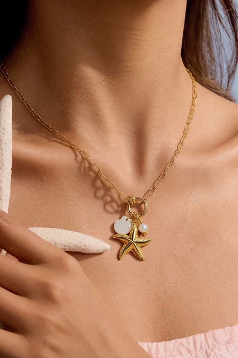 Sahara 18K Gold Non-Tarnish Summer Star and Shell Necklace | Lead & Nickel Free | Hypoallergenic | Water Resistant | Summer Accessories
