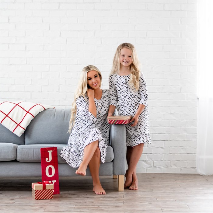 Holiday House Dresses (Girls' Sizes)