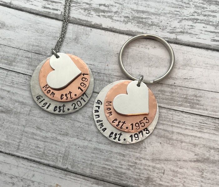 Mother's Necklace / Name Necklace / Mother's day gift / Mother's Key chain / Grandma Necklace