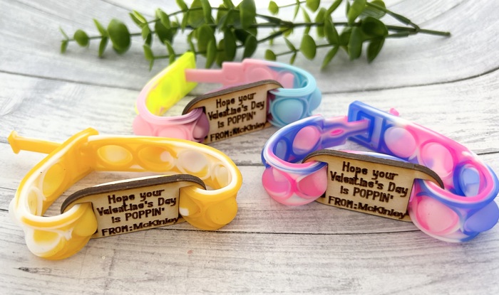 Valentine's Class Set / Pop it bracelets / Valentines Gift / Class set Valentines